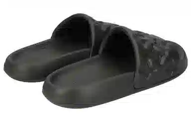 Louis Vuitton Waterfront Black