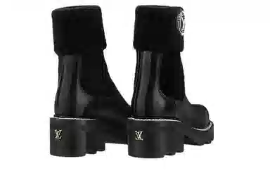 LOUIS VUITTON Beaubourg