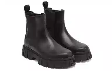 Fendi Force Chelsea Boots Black