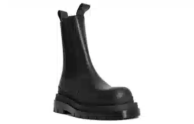 Bottega Veneta Tire Chelsea Boots Black