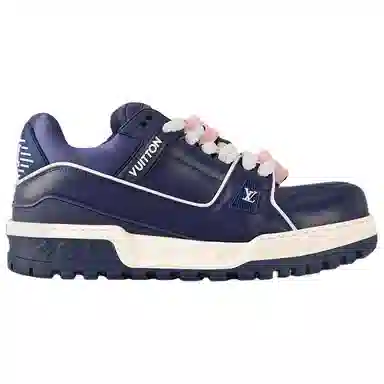 LOUIS VUITTON Trainer Maxi LOVE