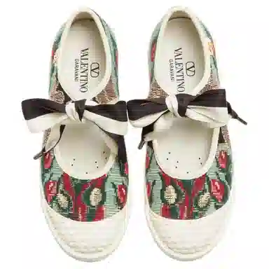 Valentino Bay By Bay