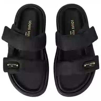 LOUIS VUITTON Pool Pillow Comfort