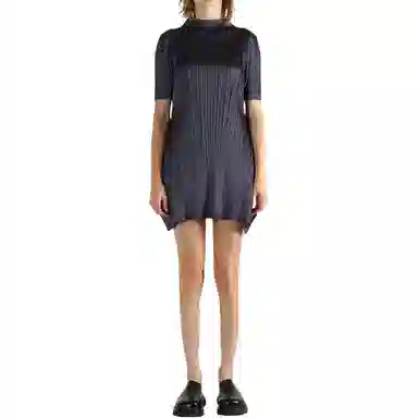 PLEATS PLEASE ISSEY MIYAKE