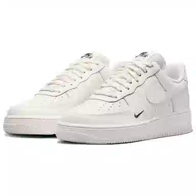 Nike Air Force 1 '07 ESS TRK3