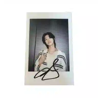 HYBE SEVENTEEN 4SECTOR 17 YZYC