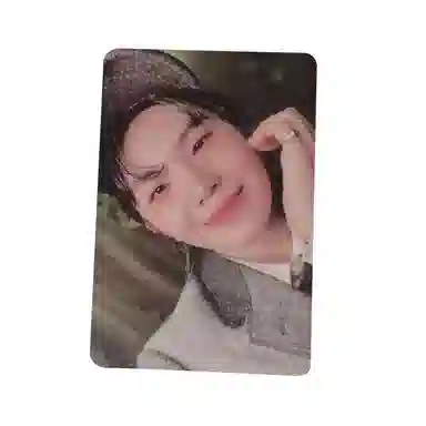 HYBE Seventeen 4.29 17 is right here random photo card