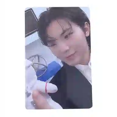 HYBE Seventeen 4.29 17 is right here random photo card