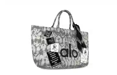 alo yoga Denim Star Tote Bag