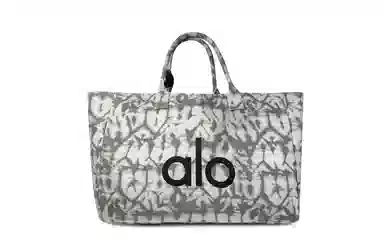 alo yoga Denim Star Tote Bag