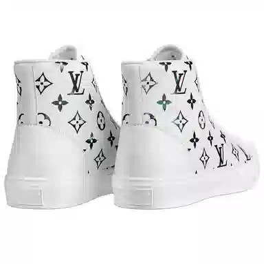 LOUIS VUITTON Tattoo