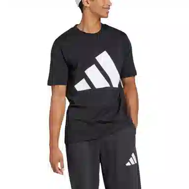 adidas SportswearESSENTIALS FW24 T