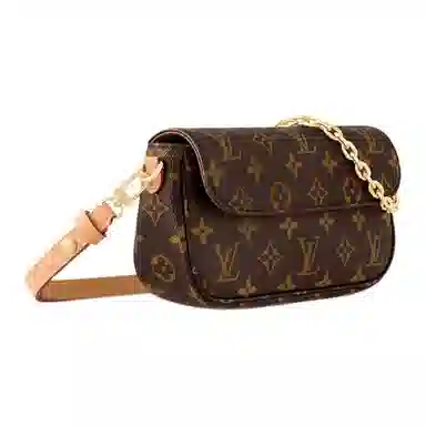 Louis Vuitton Ivy