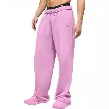 Alo Yoga JISOO Series