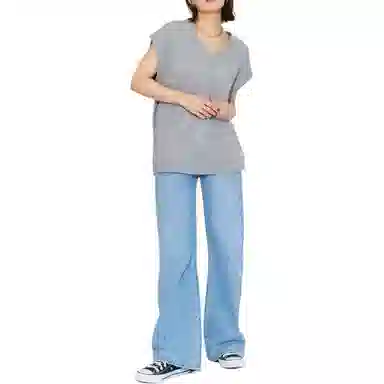 Levis V-Neck Sleeveless Vest