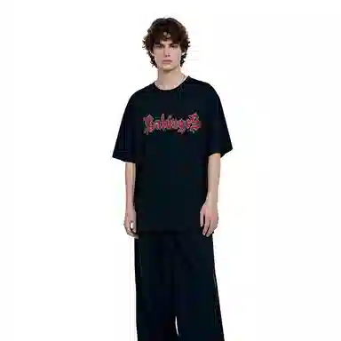 THE SALVAGES FASHION CLUB T