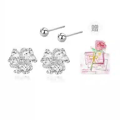 【999银养耳洞】 央创时尚 三叶花爱心花瓣经典造型 小巧精致闪耀 迷人优雅气质简约不易过敏#好运表白礼盒装 足银 耳钉 男女同款情侣款