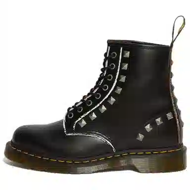 Dr. Martens 1460 Stud