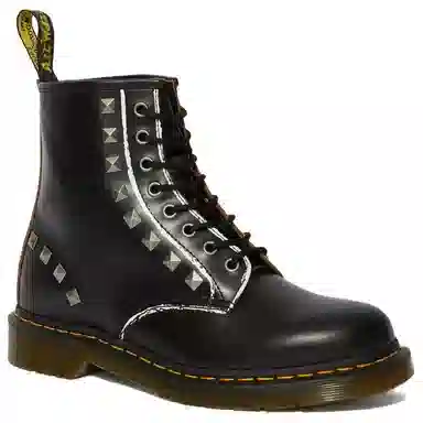 Dr. Martens 1460 Stud