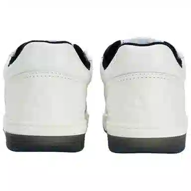 CHANEL 22P Black White