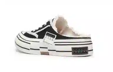 xVESSEL G.O.P. Slip on