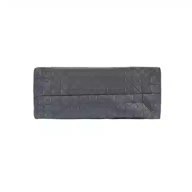 ISSEY MIYAKE KuroSaddle