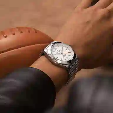 BREITLING 200 40mm A32398101A1A1