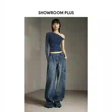 showroom plus