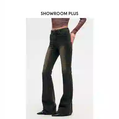 showroom plus