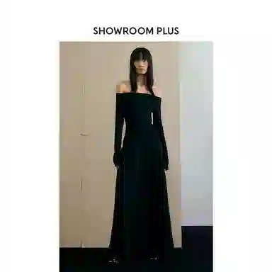 showroom plus