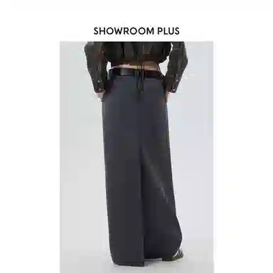 showroom plus