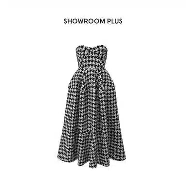 showroom plus
