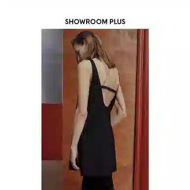 showroom plus V