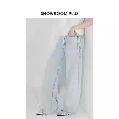showroom plus