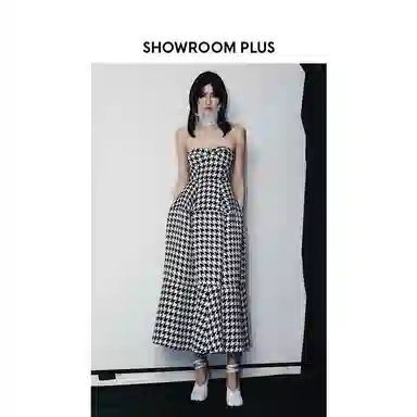 showroom plus