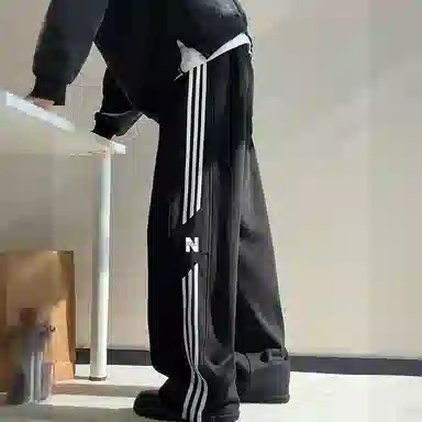 邦固依品 裤子男春秋季港风阔腿宽松运动大码直筒条纹长裤潮休闲裤 男款