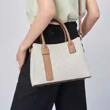 稻草人 时髦棋盘格纹理大容量撞色 聚氨酯 通勤包单肩斜挎手提包 常规 女款 奶茶色/米白