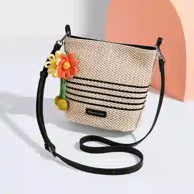 稻草人 编织通勤百搭花朵挂饰 合成革 水桶包单肩斜挎包 常规 女款 米白
