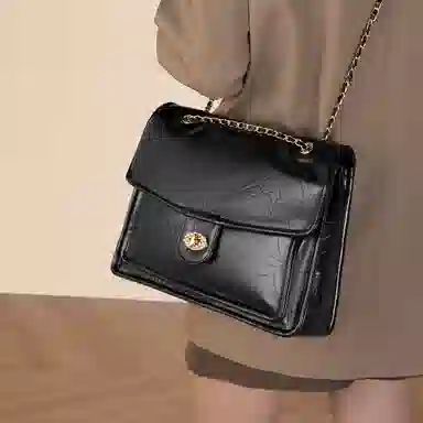 稻草人 小众设计通勤小香风链条 油蜡皮纹理 聚氨酯革 高级感单肩包斜挎包腋下包 女款 静谧黑/摩卡啡