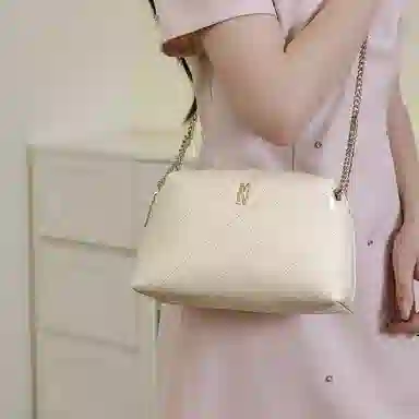 稻草人 经典复古时髦纯色链条高质感简约日常通勤实用轻便潮流 聚氨酯革 单肩包 常规 女款 多色