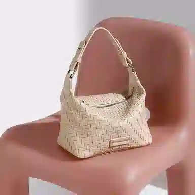 稻草人 精致时尚小众编织休闲百搭高级感轻便通勤实用 聚氨酯革 单肩斜挎手提包 女款 黑色/杏色/银色