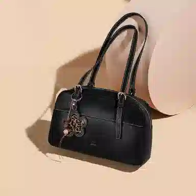 稻草人 花样豹纹挂件百搭时尚甜酷少女通勤精致波士顿包 合成革 单肩包 常规 女款 多色