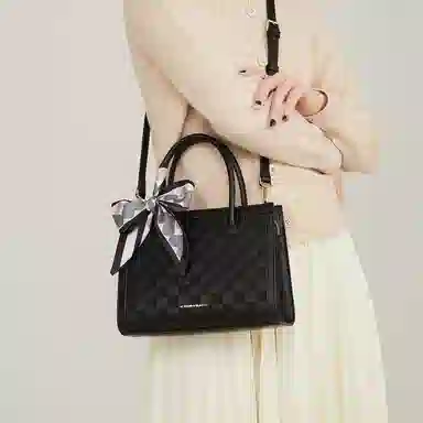 稻草人 大容量棋盘格纹压印 聚氨酯革 手提包 常规 女款 黑色/深红/象牙白