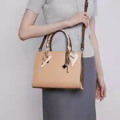 稻草人 精致百搭丝巾时尚潮流 合成革 单肩斜挎手提包 常规 女款 米白/杏色