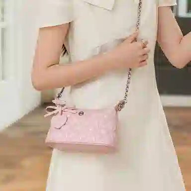 稻草人 时尚爱心车缝个性精致百搭潮流 聚氨酯革 单肩包 常规 女款 多色