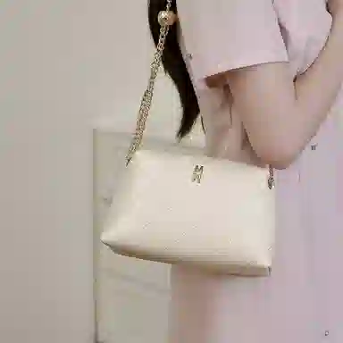 稻草人 经典复古时髦纯色链条高质感简约日常通勤实用轻便潮流 聚氨酯革 单肩包 常规 女款 多色