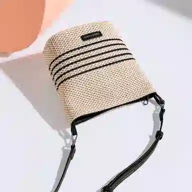 稻草人 编织通勤百搭花朵挂饰 合成革 水桶包单肩斜挎包 常规 女款 米白