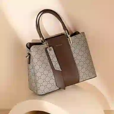 稻草人 包包女包大容量百搭高级感 小众百搭实用通勤 聚氨酯 斜挎单肩包手提包 常规 女款 深棕色