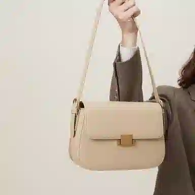 稻草人 百搭通勤 牛皮 单肩包斜挎包豆腐包小方包腋下包 常规 女款 啡色/杏色/黑色/米白/深红