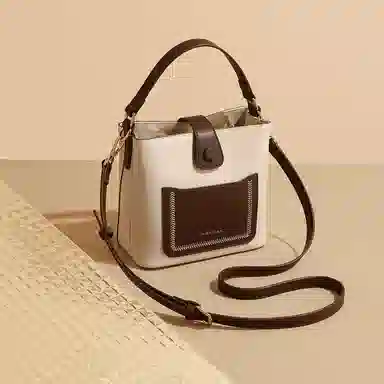 稻草人 磁扣开合 牛皮拼合成革 手提单肩斜挎包 常规 女款 果仁杏/焦茶咖